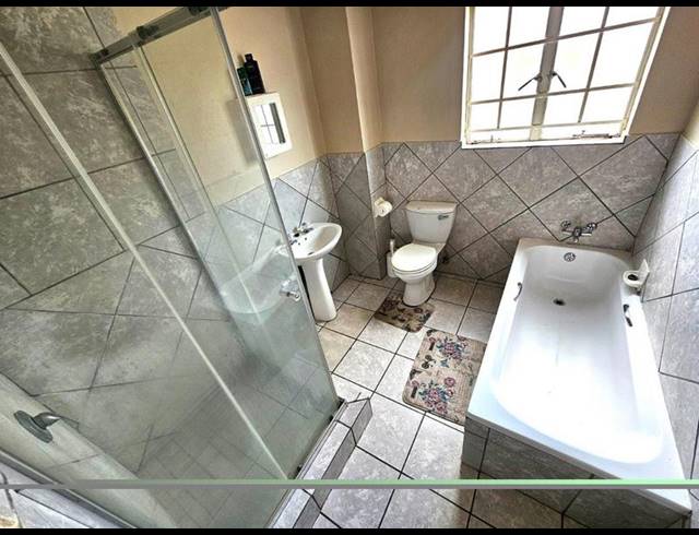 2 BEDROOM TOWNHOUSE FOR SALE IN ERAND GARDENS